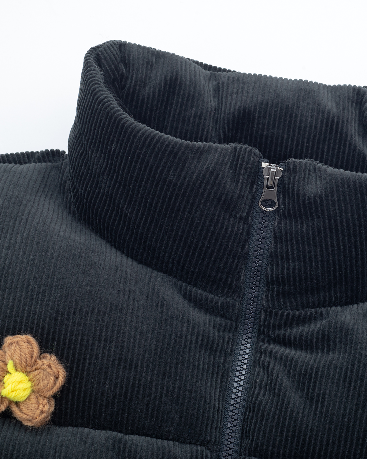 TAKA Original corduroy puffer jacket black