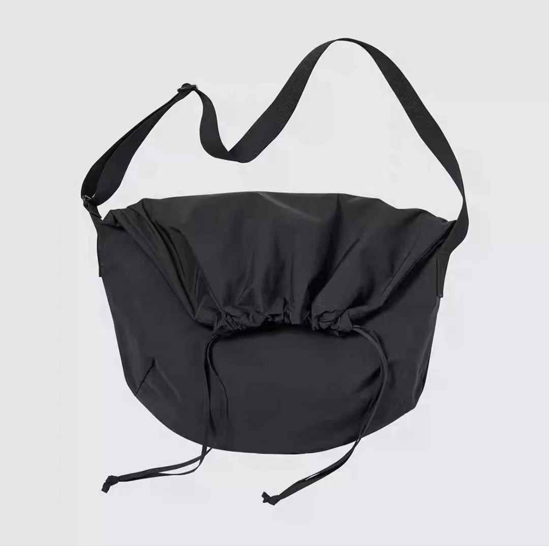 OTL背包袋 Off The Label carry-all shoulder bag black