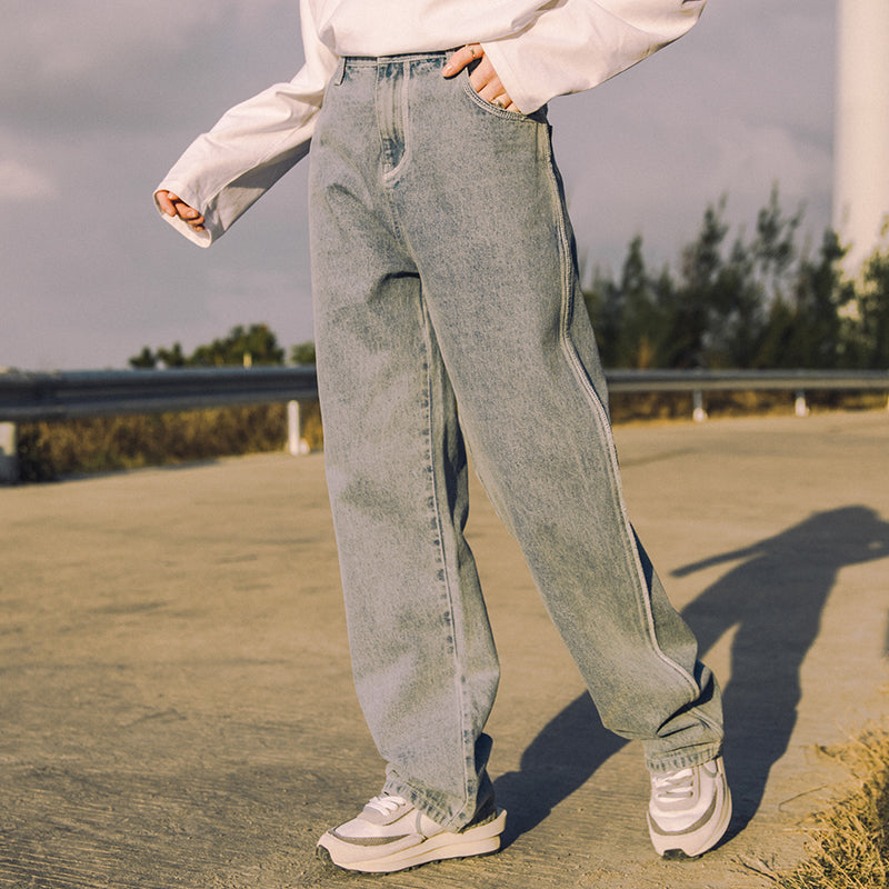 TAKA Original light wash loose straight cut jeans | TAKA ORIGINAL LIMITED