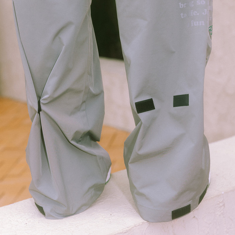 TAKA Original Fun Growing daisy straight-leg cargo trousers