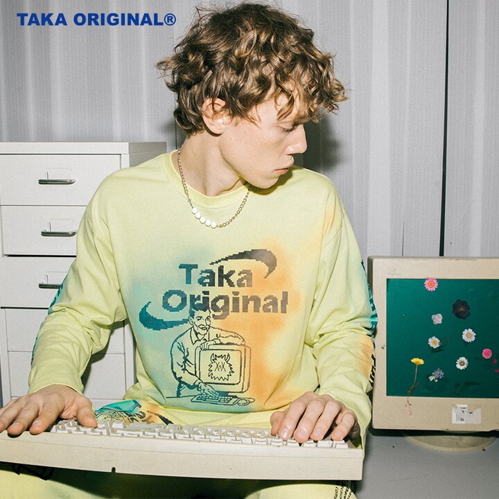TAKA Original handcrafted spray paint longsleeve t-shirt
